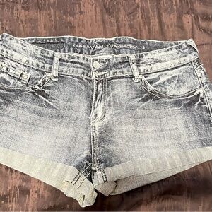 Women’s Jean shorts